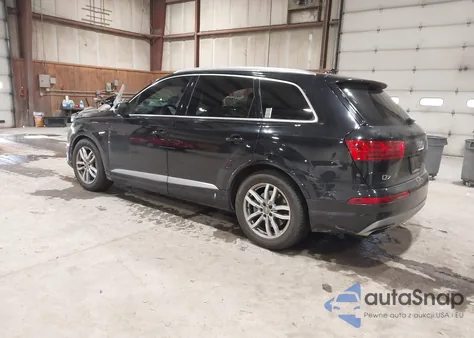 2017 Audi Q7 3.0T Premium из США, поврежденный, VIN WA1VAAF75HD007022